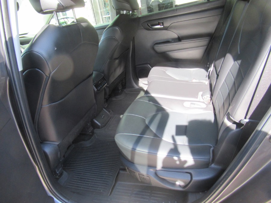 2022 Toyota Highlander XLE AWD (Natl), available for sale in Woodside, New York | Pepmore Auto Sales Inc.. Woodside, New York 2022 Toyota Highlander XLE AWD (Natl), available for sale in Woodside, New York | Pepmore Auto Sales Inc.. Woodside, New York