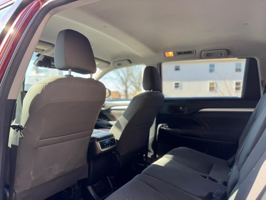 2018 Toyota Highlander LE Plus V6 AWD (Natl), available for sale in Irvington, New Jersey | RT 603 Auto Mall. Irvington, New Jersey 2018 Toyota Highlander LE Plus V6 AWD (Natl), available for sale in Irvington, New Jersey | RT 603 Auto Mall. Irvington, New Jersey