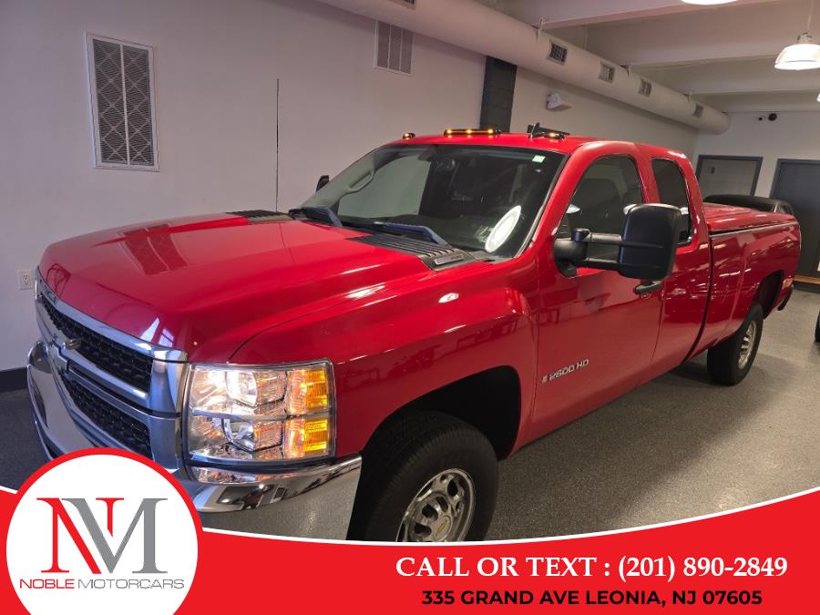 2007 Chevrolet Silverado 2500HD 4WD Ext Cab 157.5" LT w/1LT, available for sale in Leonia, New Jersey | Noble Motor Cars LLC. Leonia, New Jersey