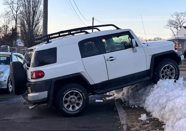 2013 Toyota FJ Cruiser 4WD 4dr Auto (Natl), available for sale in Clinton, Connecticut | M&M Motors International. Clinton, Connecticut 2013 Toyota FJ Cruiser 4WD 4dr Auto (Natl), available for sale in Clinton, Connecticut | M&M Motors International. Clinton, Connecticut