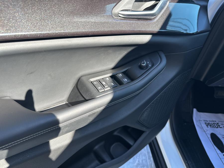 2023 Jeep Grand Cherokee l Laredo, available for sale in NEW BRITAIN, Connecticut | Prestige Auto Superstore. NEW BRITAIN, Connecticut 2023 Jeep Grand Cherokee l Laredo, available for sale in NEW BRITAIN, Connecticut | Prestige Auto Superstore. NEW BRITAIN, Connecticut