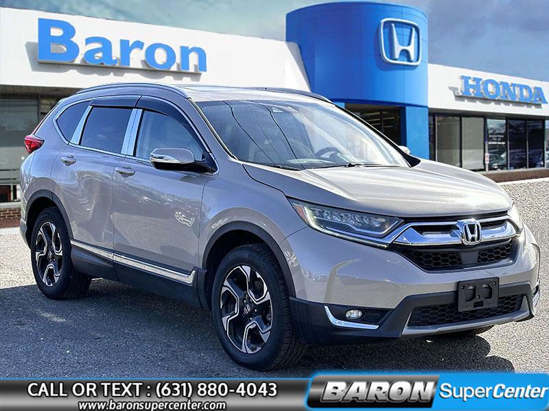 Used 2017 Honda Cr-v in Patchogue, New York | Baron Supercenter. Patchogue, New York