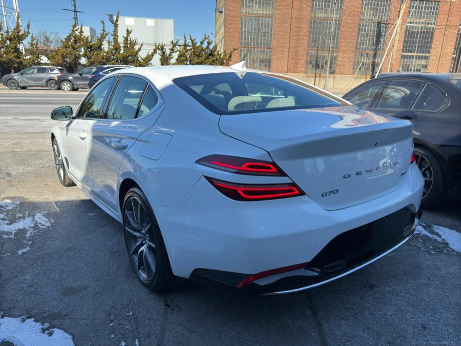 2023 Genesis G70 2.0T photo 8
