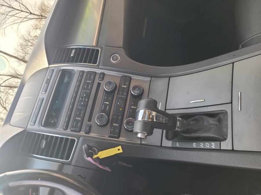 2011 Ford Taurus 4dr Sdn SEL FWD, available for sale in Derby, Connecticut | Bridge Motors LLC. Derby, Connecticut 2011 Ford Taurus 4dr Sdn SEL FWD, available for sale in Derby, Connecticut | Bridge Motors LLC. Derby, Connecticut
