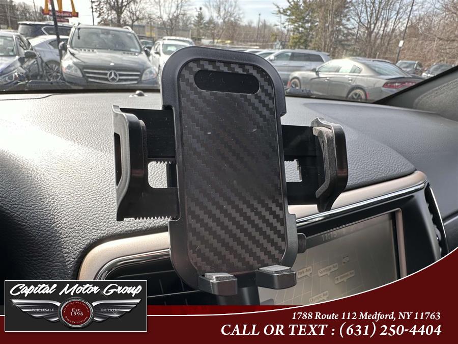 2017 Jeep Grand Cherokee Limited 4x4, available for sale in Medford, New York | Capital Motor Group Inc. Medford, New York 2017 Jeep Grand Cherokee Limited 4x4, available for sale in Medford, New York | Capital Motor Group Inc. Medford, New York