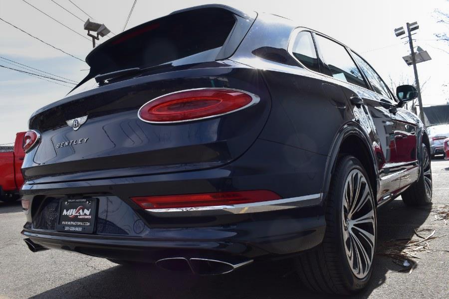 2021 Bentley Bentayga V8 photo 6