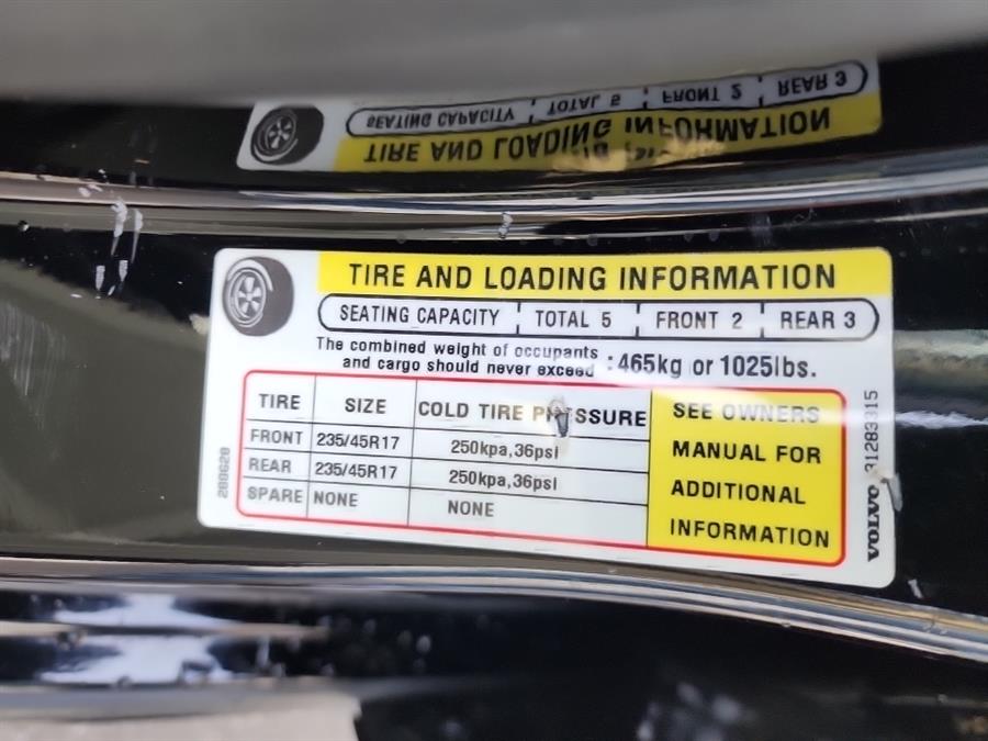 2014 Volvo S60 4dr Sdn T5 FWD, available for sale in Islip, New York | L.I. Auto Gallery. Islip, New York 2014 Volvo S60 4dr Sdn T5 FWD, available for sale in Islip, New York | L.I. Auto Gallery. Islip, New York