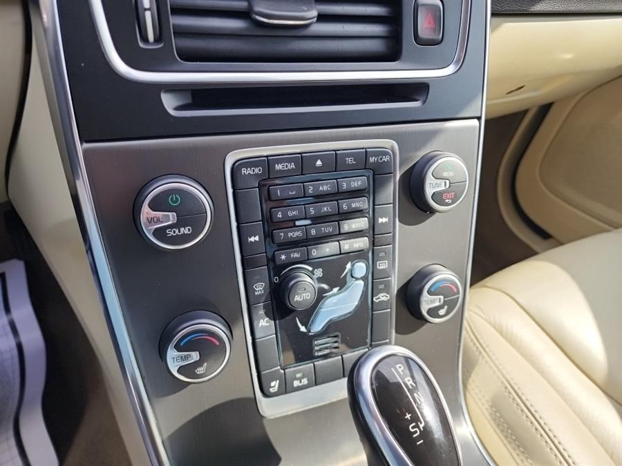2014 Volvo S60 4dr Sdn T5 FWD, available for sale in Islip, New York | L.I. Auto Gallery. Islip, New York 2014 Volvo S60 4dr Sdn T5 FWD, available for sale in Islip, New York | L.I. Auto Gallery. Islip, New York