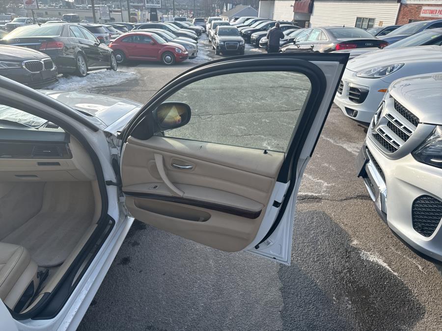 2012 BMW 3 Series 4dr Sports Wgn 328i xDrive AWD, available for sale in Waterbury, Connecticut | Jim Juliani Motors. Waterbury, Connecticut 2012 BMW 3 Series 4dr Sports Wgn 328i xDrive AWD, available for sale in Waterbury, Connecticut | Jim Juliani Motors. Waterbury, Connecticut