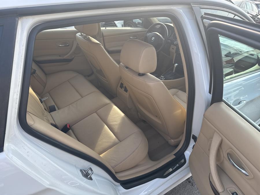 2012 BMW 3 Series 4dr Sports Wgn 328i xDrive AWD, available for sale in Waterbury, Connecticut | Jim Juliani Motors. Waterbury, Connecticut 2012 BMW 3 Series 4dr Sports Wgn 328i xDrive AWD, available for sale in Waterbury, Connecticut | Jim Juliani Motors. Waterbury, Connecticut