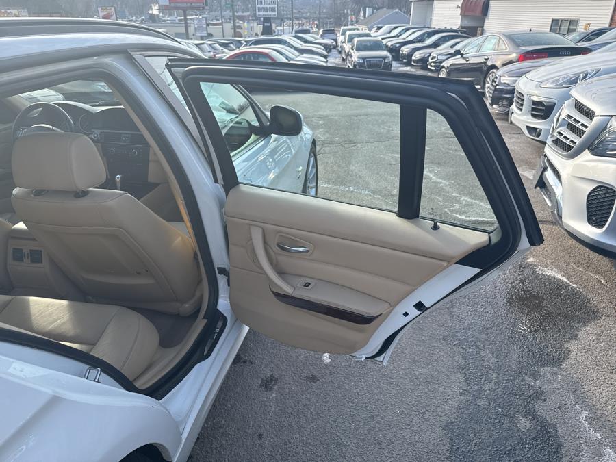 2012 BMW 3 Series 4dr Sports Wgn 328i xDrive AWD, available for sale in Waterbury, Connecticut | Jim Juliani Motors. Waterbury, Connecticut 2012 BMW 3 Series 4dr Sports Wgn 328i xDrive AWD, available for sale in Waterbury, Connecticut | Jim Juliani Motors. Waterbury, Connecticut