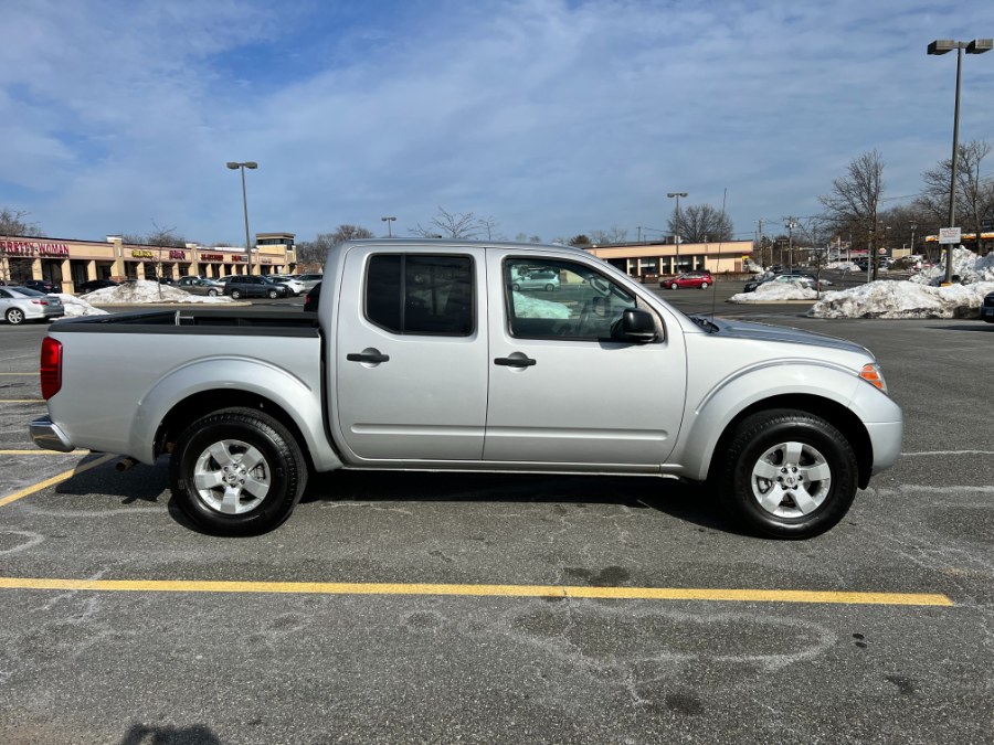 2013 Nissan Frontier 4WD Crew Cab SWB Auto SV, available for sale in Hartford , Connecticut | Ledyard Auto Sale LLC. Hartford , Connecticut 2013 Nissan Frontier 4WD Crew Cab SWB Auto SV, available for sale in Hartford , Connecticut | Ledyard Auto Sale LLC. Hartford , Connecticut