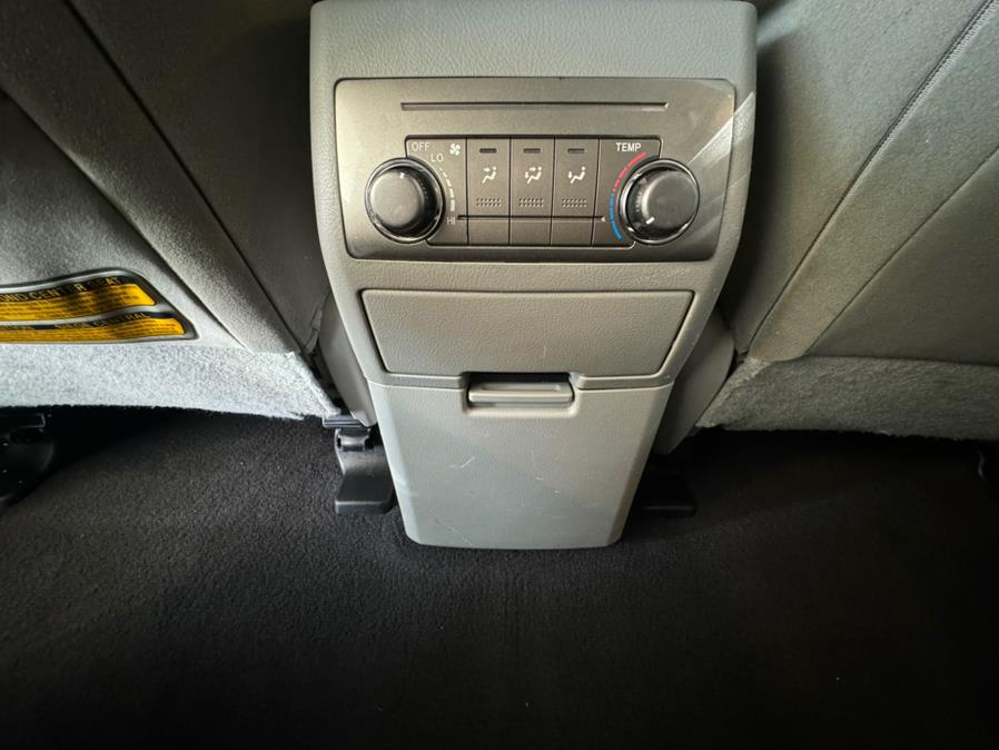 2011 Toyota Highlander 4WD 4dr V6 Base, available for sale in West Hartford, Connecticut | AutoMax. West Hartford, Connecticut 2011 Toyota Highlander 4WD 4dr V6 Base, available for sale in West Hartford, Connecticut | AutoMax. West Hartford, Connecticut