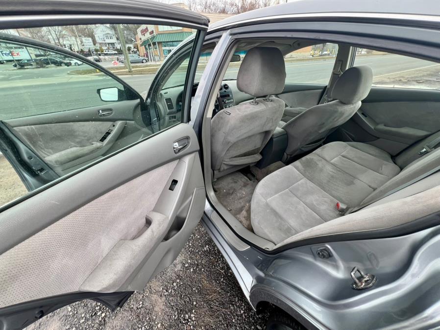 2008 Nissan Altima 4dr Sdn I4 CVT 2.5 S ULEV, available for sale in Wallingford, Connecticut | Wallingford Auto Center LLC. Wallingford, Connecticut 2008 Nissan Altima 4dr Sdn I4 CVT 2.5 S ULEV, available for sale in Wallingford, Connecticut | Wallingford Auto Center LLC. Wallingford, Connecticut