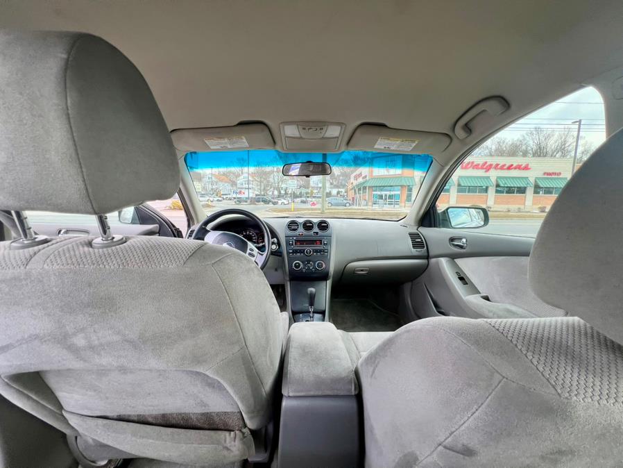 2008 Nissan Altima 4dr Sdn I4 CVT 2.5 S ULEV, available for sale in Wallingford, Connecticut | Wallingford Auto Center LLC. Wallingford, Connecticut 2008 Nissan Altima 4dr Sdn I4 CVT 2.5 S ULEV, available for sale in Wallingford, Connecticut | Wallingford Auto Center LLC. Wallingford, Connecticut