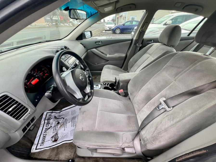 2008 Nissan Altima 4dr Sdn I4 CVT 2.5 S ULEV, available for sale in Wallingford, Connecticut | Wallingford Auto Center LLC. Wallingford, Connecticut 2008 Nissan Altima 4dr Sdn I4 CVT 2.5 S ULEV, available for sale in Wallingford, Connecticut | Wallingford Auto Center LLC. Wallingford, Connecticut