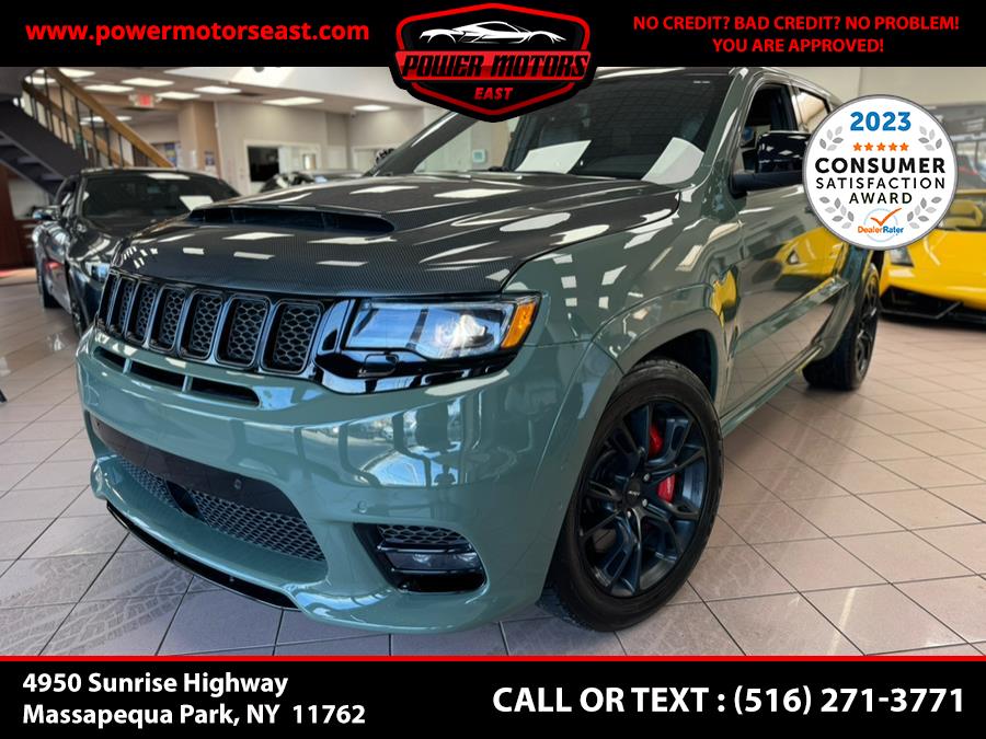 2017 Jeep Grand Cherokee 4WD 4dr SRT, available for sale in Massapequa Park, New York | Power Motors East. Massapequa Park, New York