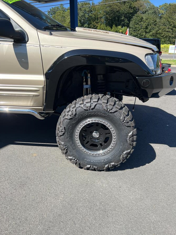 2000 Jeep Grand Cherokee 4dr Limited 4WD, available for sale in Branford, Connecticut | Al Mac Motors 2. Branford, Connecticut 2000 Jeep Grand Cherokee 4dr Limited 4WD, available for sale in Branford, Connecticut | Al Mac Motors 2. Branford, Connecticut