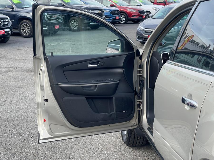 2009 GMC Acadia FWD 4dr SLT1, available for sale in Irvington , New Jersey | Auto Haus of Irvington Corp. Irvington , New Jersey 2009 GMC Acadia FWD 4dr SLT1, available for sale in Irvington , New Jersey | Auto Haus of Irvington Corp. Irvington , New Jersey
