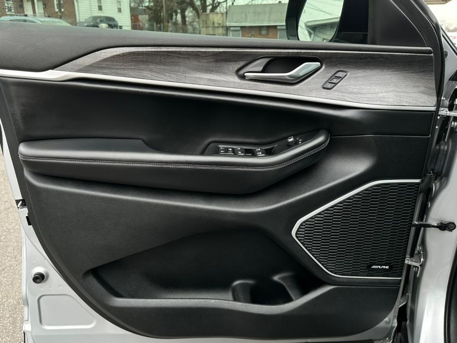 2021 Jeep Grand Cherokee L Limited 4x4, available for sale in Hillside, New Jersey | Champion Auto Hillside. Hillside, New Jersey 2021 Jeep Grand Cherokee L Limited 4x4, available for sale in Hillside, New Jersey | Champion Auto Hillside. Hillside, New Jersey