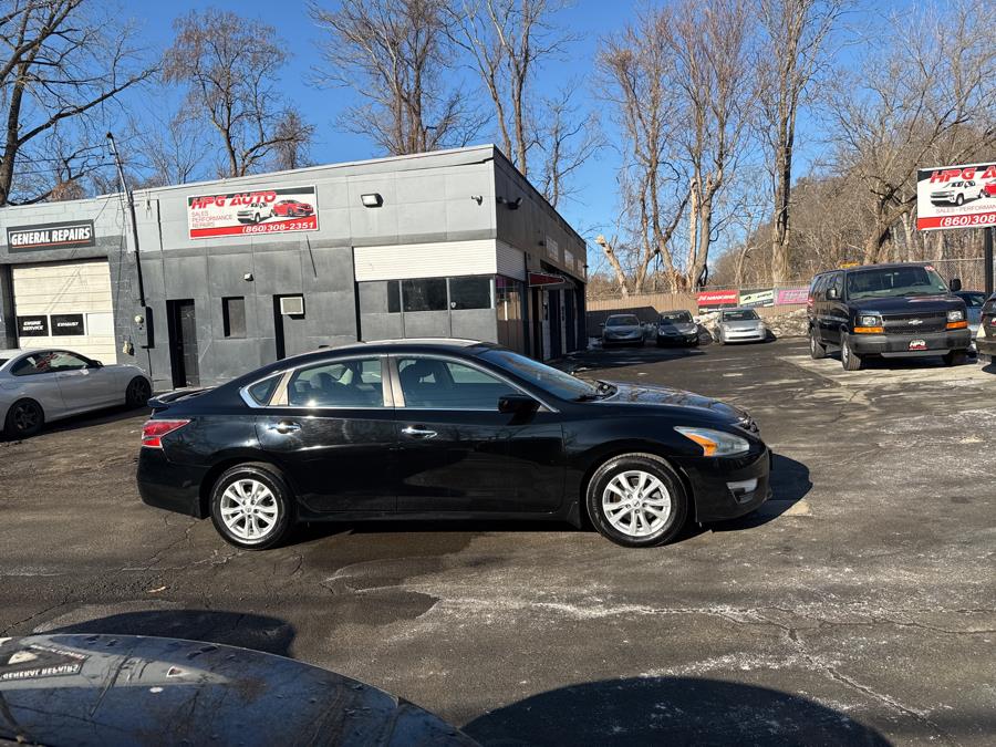 2014 Nissan Altima 4dr Sdn I4 2.5 S, available for sale in Hartford, Connecticut | HPG Auto Sales LLC. Hartford, Connecticut 2014 Nissan Altima 4dr Sdn I4 2.5 S, available for sale in Hartford, Connecticut | HPG Auto Sales LLC. Hartford, Connecticut