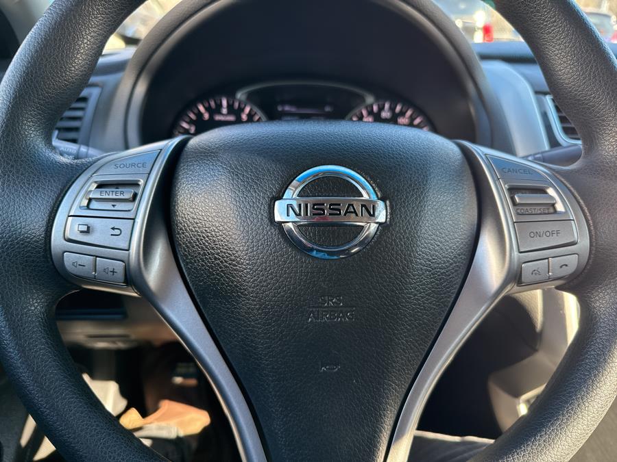 2014 Nissan Altima 4dr Sdn I4 2.5 S, available for sale in Hartford, Connecticut | HPG Auto Sales LLC. Hartford, Connecticut 2014 Nissan Altima 4dr Sdn I4 2.5 S, available for sale in Hartford, Connecticut | HPG Auto Sales LLC. Hartford, Connecticut