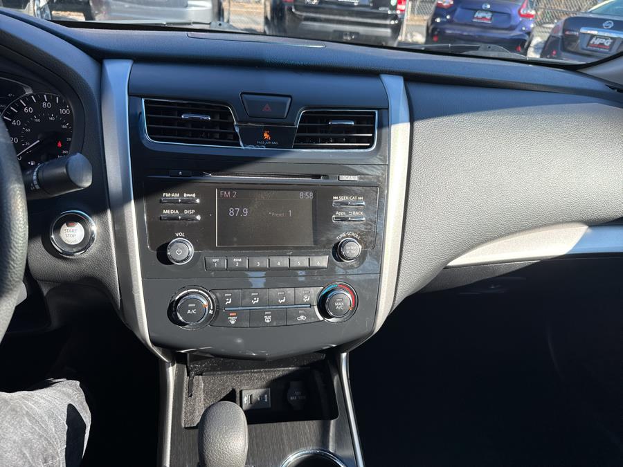 2014 Nissan Altima 4dr Sdn I4 2.5 S, available for sale in Hartford, Connecticut | HPG Auto Sales LLC. Hartford, Connecticut 2014 Nissan Altima 4dr Sdn I4 2.5 S, available for sale in Hartford, Connecticut | HPG Auto Sales LLC. Hartford, Connecticut