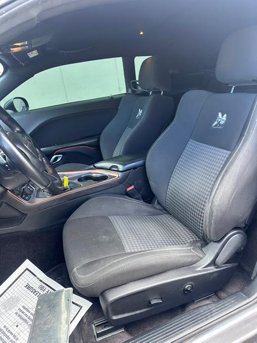 2018 Dodge Challenger R/T Scat Pack RWD, available for sale in Garfield, New Jersey | Mikes Auto Sales LLC. Garfield, New Jersey 2018 Dodge Challenger R/T Scat Pack RWD, available for sale in Garfield, New Jersey | Mikes Auto Sales LLC. Garfield, New Jersey