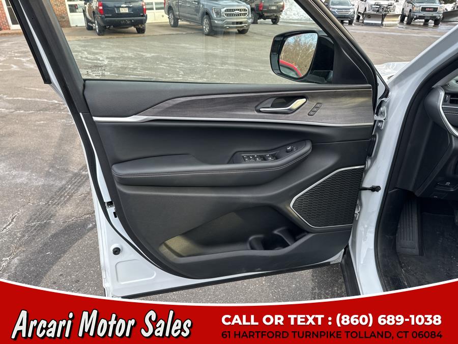 2022 Jeep Grand Cherokee Limited 4x4, available for sale in Tolland, Connecticut | Arcari Motor Sales. Tolland, Connecticut 2022 Jeep Grand Cherokee Limited 4x4, available for sale in Tolland, Connecticut | Arcari Motor Sales. Tolland, Connecticut