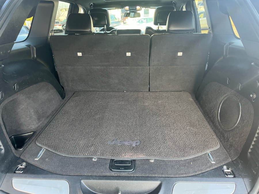 2014 Jeep Grand Cherokee 4WD 4dr Limited, available for sale in Branford, Connecticut | J&E Auto Sales LLC. Branford, Connecticut 2014 Jeep Grand Cherokee 4WD 4dr Limited, available for sale in Branford, Connecticut | J&E Auto Sales LLC. Branford, Connecticut