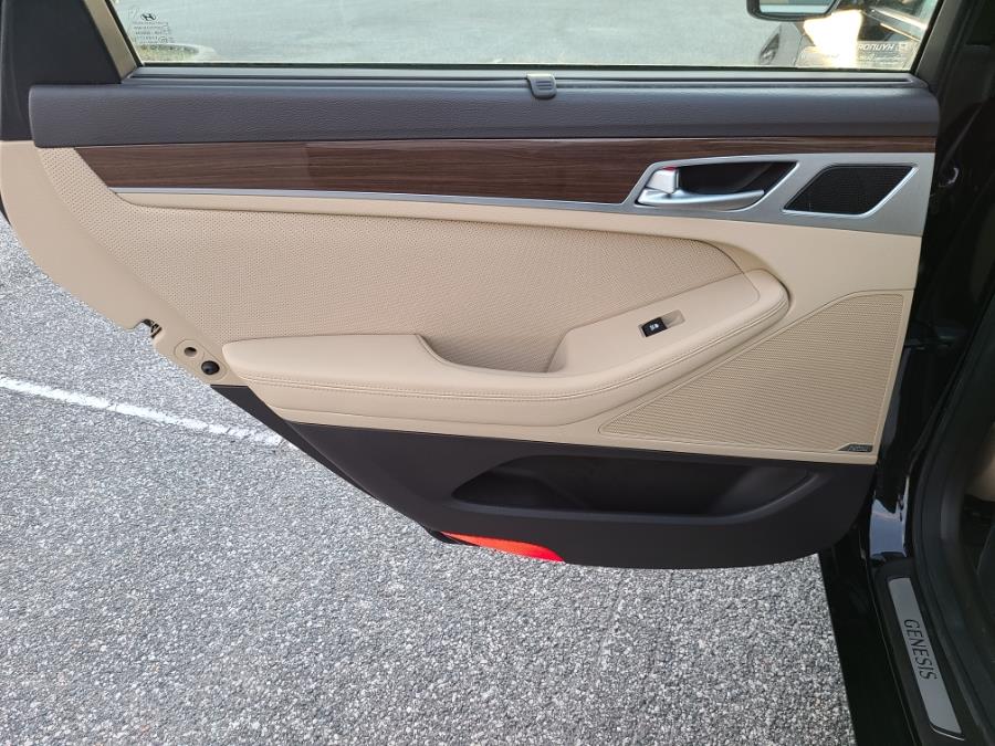 2015 Hyundai Genesis 4dr Sdn V6 3.8L RWD, available for sale in Orlando, Florida | CarX Club Corporation. Orlando, Florida 2015 Hyundai Genesis 4dr Sdn V6 3.8L RWD, available for sale in Orlando, Florida | CarX Club Corporation. Orlando, Florida