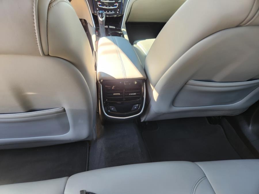 2013 Cadillac XTS 4dr Sdn Luxury FWD, available for sale in West Babylon, New York | SGM Auto Sales. West Babylon, New York 2013 Cadillac XTS 4dr Sdn Luxury FWD, available for sale in West Babylon, New York | SGM Auto Sales. West Babylon, New York