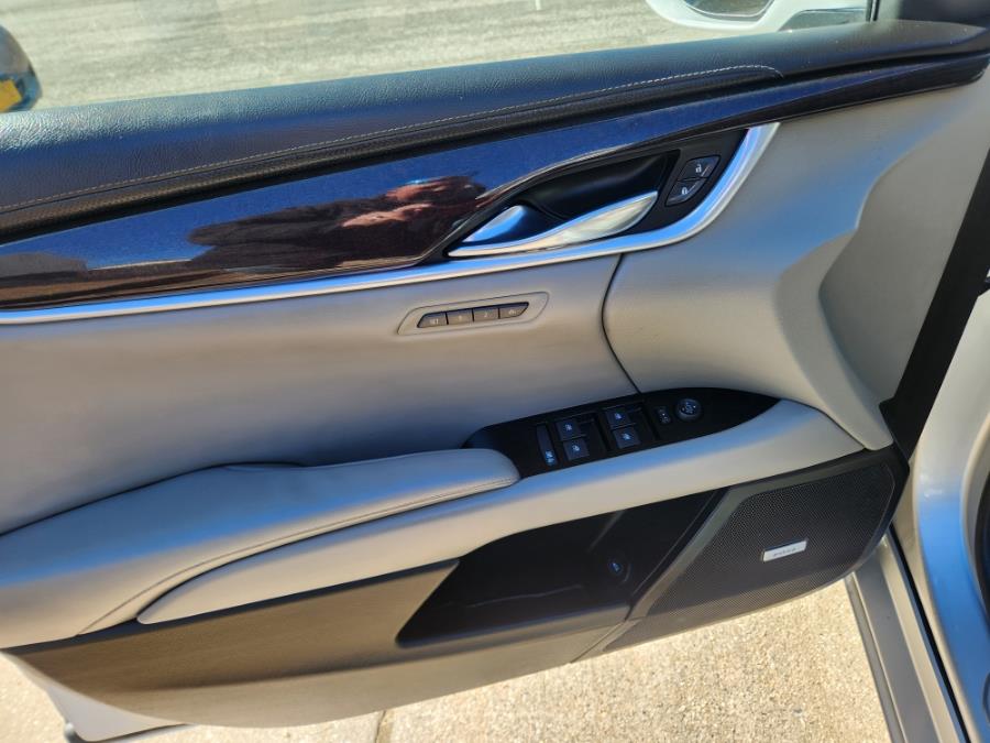 2013 Cadillac XTS 4dr Sdn Luxury FWD, available for sale in West Babylon, New York | SGM Auto Sales. West Babylon, New York 2013 Cadillac XTS 4dr Sdn Luxury FWD, available for sale in West Babylon, New York | SGM Auto Sales. West Babylon, New York