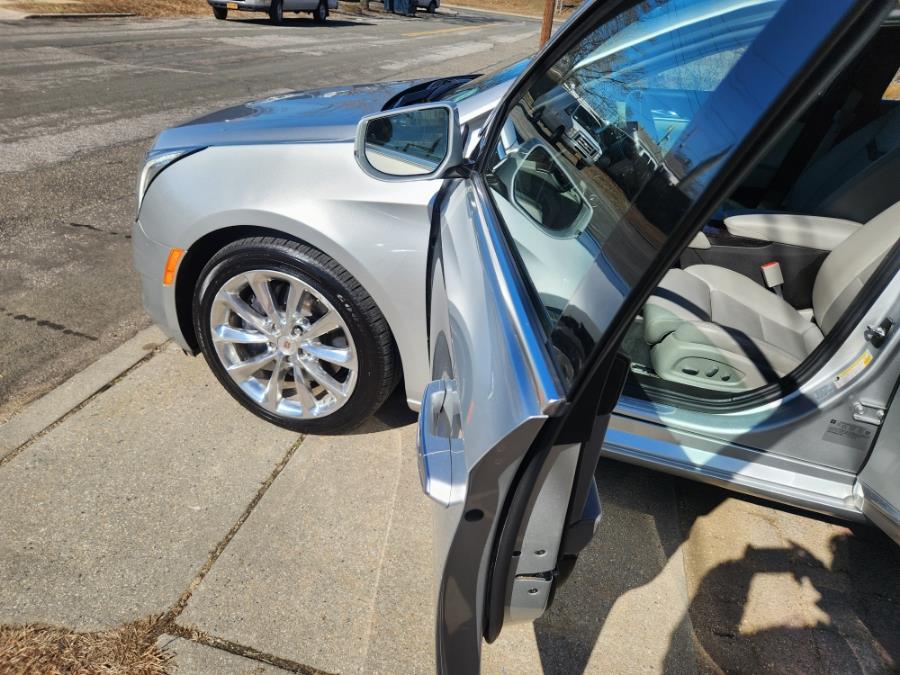 2013 Cadillac XTS 4dr Sdn Luxury FWD, available for sale in West Babylon, New York | SGM Auto Sales. West Babylon, New York 2013 Cadillac XTS 4dr Sdn Luxury FWD, available for sale in West Babylon, New York | SGM Auto Sales. West Babylon, New York