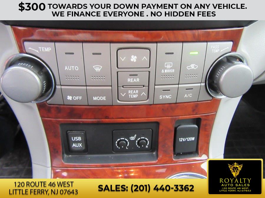 2013 Toyota Highlander 4WD 4dr V6 Limited (Natl), available for sale in Little Ferry, New Jersey | Royalty Auto Sales. Little Ferry, New Jersey 2013 Toyota Highlander 4WD 4dr V6 Limited (Natl), available for sale in Little Ferry, New Jersey | Royalty Auto Sales. Little Ferry, New Jersey