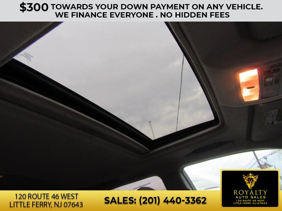 2013 Toyota Highlander 4WD 4dr V6 Limited (Natl), available for sale in Little Ferry, New Jersey | Royalty Auto Sales. Little Ferry, New Jersey 2013 Toyota Highlander 4WD 4dr V6 Limited (Natl), available for sale in Little Ferry, New Jersey | Royalty Auto Sales. Little Ferry, New Jersey