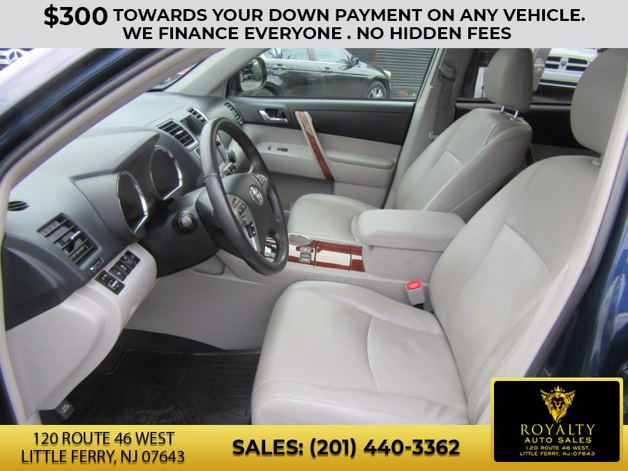 2013 Toyota Highlander 4WD 4dr V6 Limited (Natl), available for sale in Little Ferry, New Jersey | Royalty Auto Sales. Little Ferry, New Jersey 2013 Toyota Highlander 4WD 4dr V6 Limited (Natl), available for sale in Little Ferry, New Jersey | Royalty Auto Sales. Little Ferry, New Jersey
