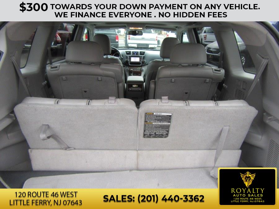 2013 Toyota Highlander 4WD 4dr V6 Limited (Natl), available for sale in Little Ferry, New Jersey | Royalty Auto Sales. Little Ferry, New Jersey 2013 Toyota Highlander 4WD 4dr V6 Limited (Natl), available for sale in Little Ferry, New Jersey | Royalty Auto Sales. Little Ferry, New Jersey