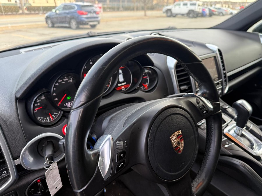 2013 Porsche Cayenne AWD 4dr Tiptronic, available for sale in Hicksville, New York | REGAL AUTOHAUS. Hicksville, New York 2013 Porsche Cayenne AWD 4dr Tiptronic, available for sale in Hicksville, New York | REGAL AUTOHAUS. Hicksville, New York