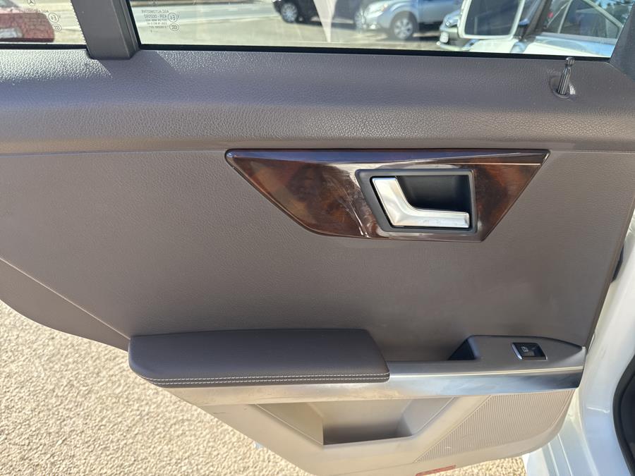 2014 Mercedes-Benz GLK-Class 4MATIC 4dr GLK350, available for sale in Milford, Connecticut | Superior Motors LLC. Milford, Connecticut 2014 Mercedes-Benz GLK-Class 4MATIC 4dr GLK350, available for sale in Milford, Connecticut | Superior Motors LLC. Milford, Connecticut