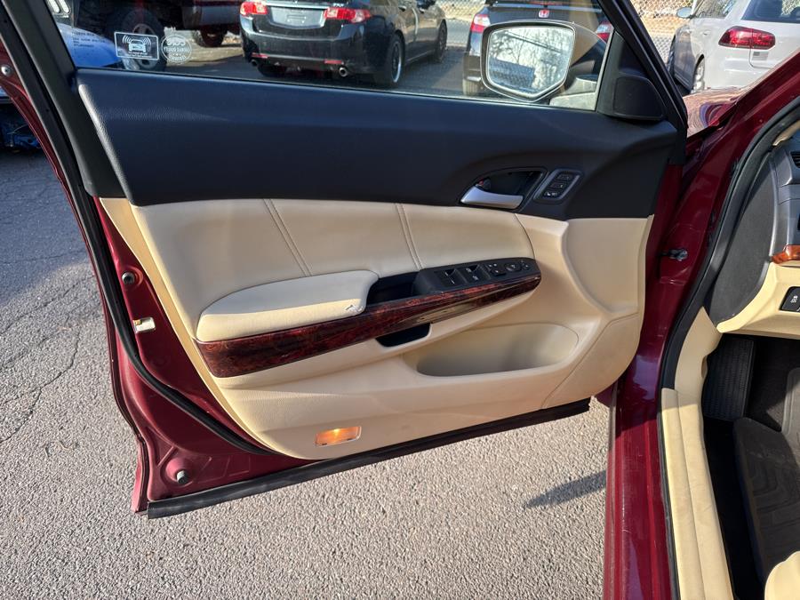 2010 Honda Accord Crosstour 4WD 5dr EX-L, available for sale in Hartford, Connecticut | HPG Auto Sales LLC. Hartford, Connecticut 2010 Honda Accord Crosstour 4WD 5dr EX-L, available for sale in Hartford, Connecticut | HPG Auto Sales LLC. Hartford, Connecticut