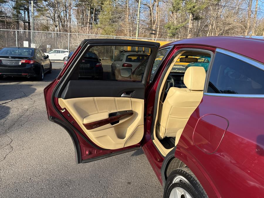 2010 Honda Accord Crosstour 4WD 5dr EX-L, available for sale in Hartford, Connecticut | HPG Auto Sales LLC. Hartford, Connecticut 2010 Honda Accord Crosstour 4WD 5dr EX-L, available for sale in Hartford, Connecticut | HPG Auto Sales LLC. Hartford, Connecticut