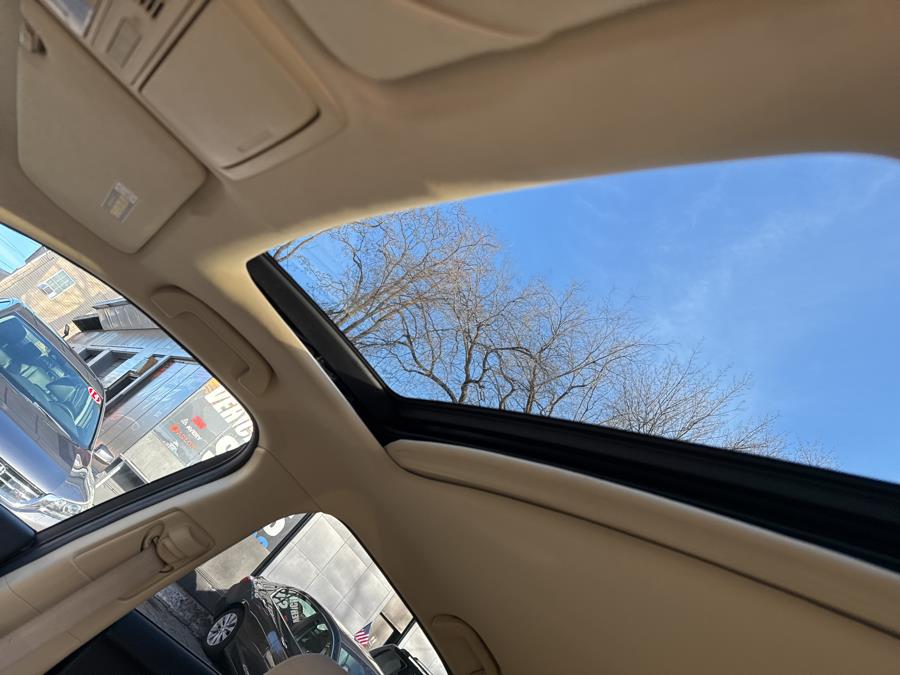 2010 Honda Accord Crosstour 4WD 5dr EX-L, available for sale in Hartford, Connecticut | HPG Auto Sales LLC. Hartford, Connecticut 2010 Honda Accord Crosstour 4WD 5dr EX-L, available for sale in Hartford, Connecticut | HPG Auto Sales LLC. Hartford, Connecticut