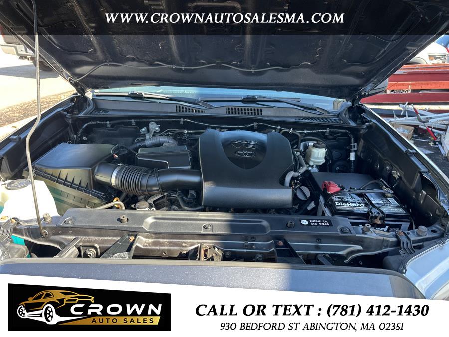 2017 Toyota Tacoma SR5 Double Cab 5'' Bed V6 4x4 AT (Natl), available for sale in Abington, Massachusetts | Crown Auto Sales. Abington, Massachusetts 2017 Toyota Tacoma SR5 Double Cab 5'' Bed V6 4x4 AT (Natl), available for sale in Abington, Massachusetts | Crown Auto Sales. Abington, Massachusetts