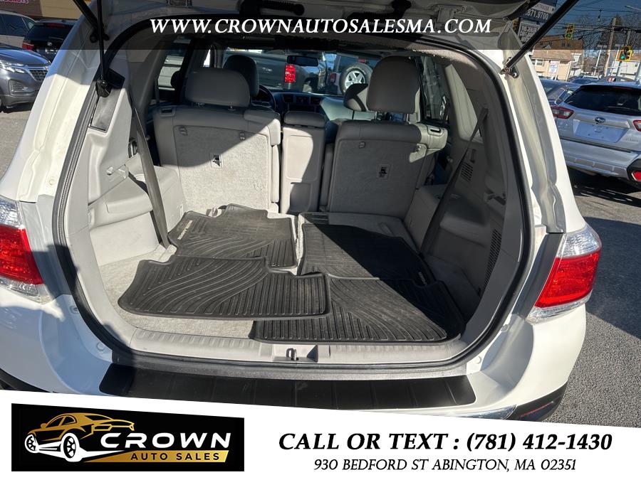 2013 Toyota Highlander 4WD 4dr V6 Limited (Natl), available for sale in Abington, Massachusetts | Crown Auto Sales. Abington, Massachusetts 2013 Toyota Highlander 4WD 4dr V6 Limited (Natl), available for sale in Abington, Massachusetts | Crown Auto Sales. Abington, Massachusetts