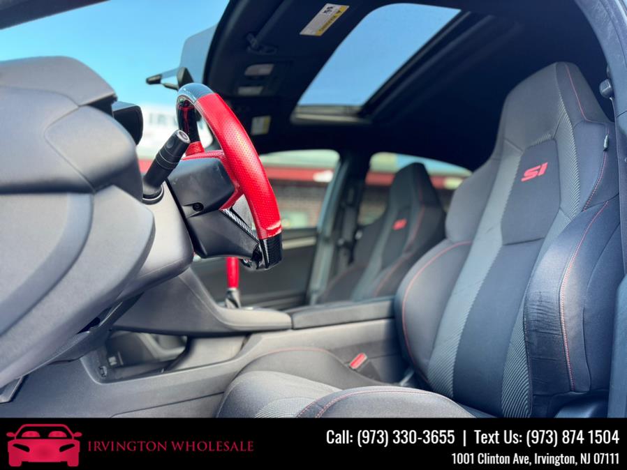 2017 Honda Civic Sedan Si Manual, available for sale in Irvington, New Jersey | Irvington Wholesale Group. Irvington, New Jersey 2017 Honda Civic Sedan Si Manual, available for sale in Irvington, New Jersey | Irvington Wholesale Group. Irvington, New Jersey