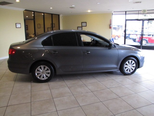 2013 Volkswagen Jetta Sedan 4dr Auto S, available for sale in Placentia, California | Auto Network Group Inc. Placentia, California 2013 Volkswagen Jetta Sedan 4dr Auto S, available for sale in Placentia, California | Auto Network Group Inc. Placentia, California