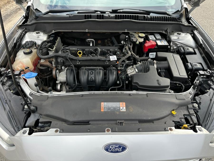2014 Ford Fusion 4dr Sdn S FWD, available for sale in Copiague, New York | Great Deal Motors. Copiague, New York 2014 Ford Fusion 4dr Sdn S FWD, available for sale in Copiague, New York | Great Deal Motors. Copiague, New York