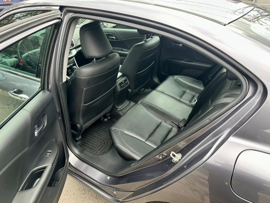 2015 Honda Accord Sedan 4dr V6 Auto EX-L, available for sale in Hartford, Connecticut | HPG Auto Sales LLC. Hartford, Connecticut 2015 Honda Accord Sedan 4dr V6 Auto EX-L, available for sale in Hartford, Connecticut | HPG Auto Sales LLC. Hartford, Connecticut