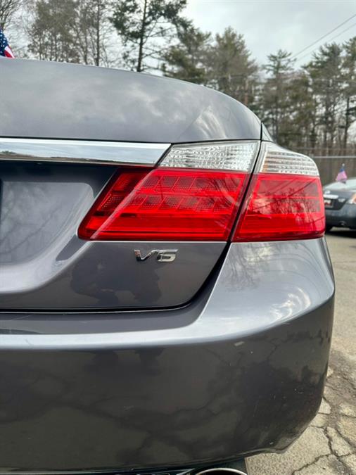 2015 Honda Accord Sedan 4dr V6 Auto EX-L, available for sale in Hartford, Connecticut | HPG Auto Sales LLC. Hartford, Connecticut 2015 Honda Accord Sedan 4dr V6 Auto EX-L, available for sale in Hartford, Connecticut | HPG Auto Sales LLC. Hartford, Connecticut